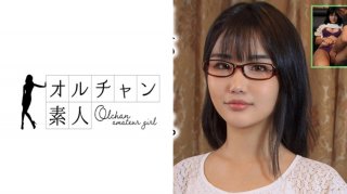 The sober girl I found in Korea was a wasteful beauty with hidden big breasts and a beautiful look hidden with glasses The self-proclaimed C cup and the hidden big breasts that lie