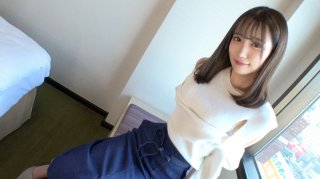 First shot White skin slender Upper eye-catching service An active JD who attends the Faculty of Law has appeared A young man who likes uncle makes a cute face caress with a sticky caress and holds a penis with a slender body AV application on the net AV experience shooting 1698